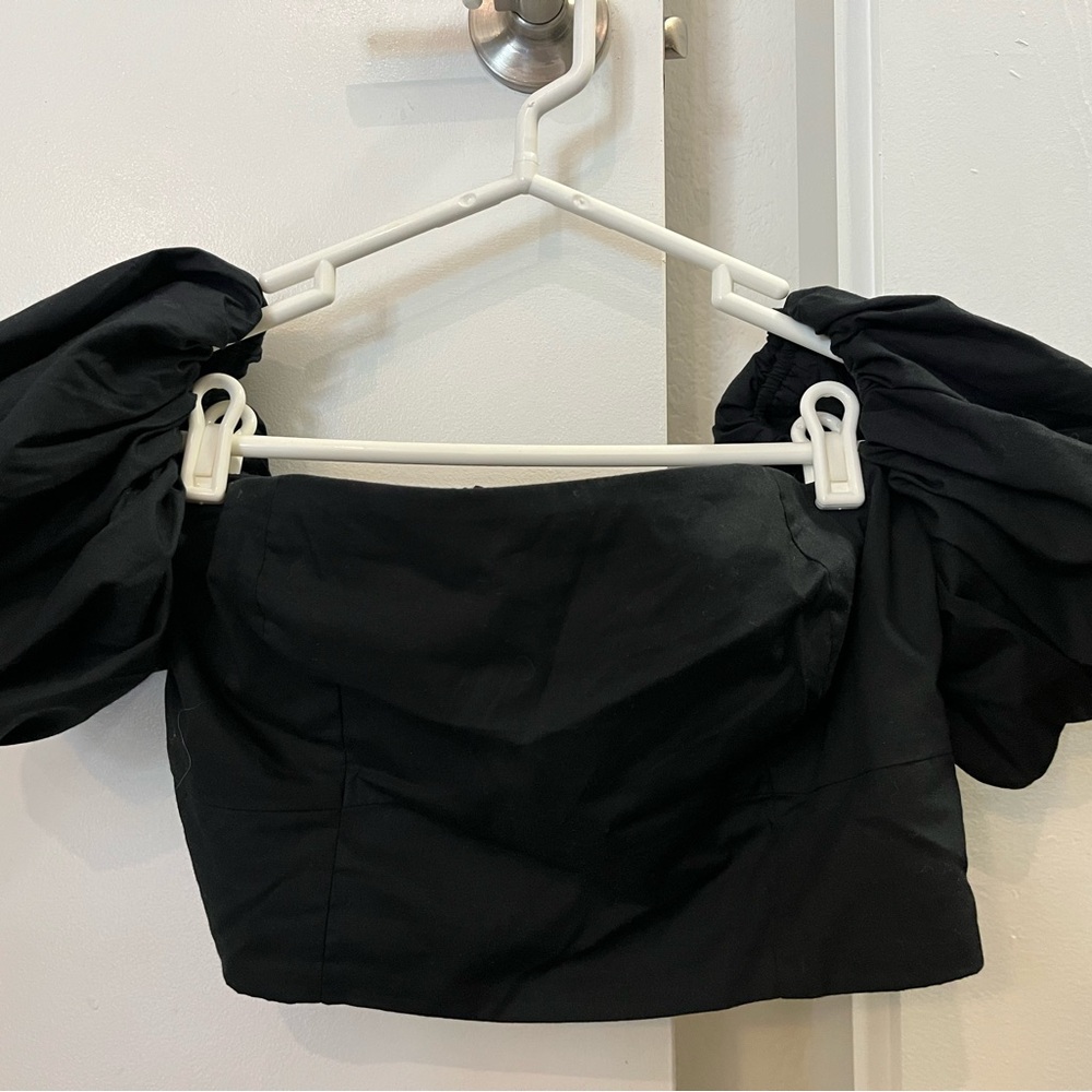 Abercrombie & Fitch Black Off the Shoulder Puff Sleeve Top